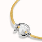 Pulsera de hilo camel con perla shell fornitura ba&ntilde;ada en plata de ley